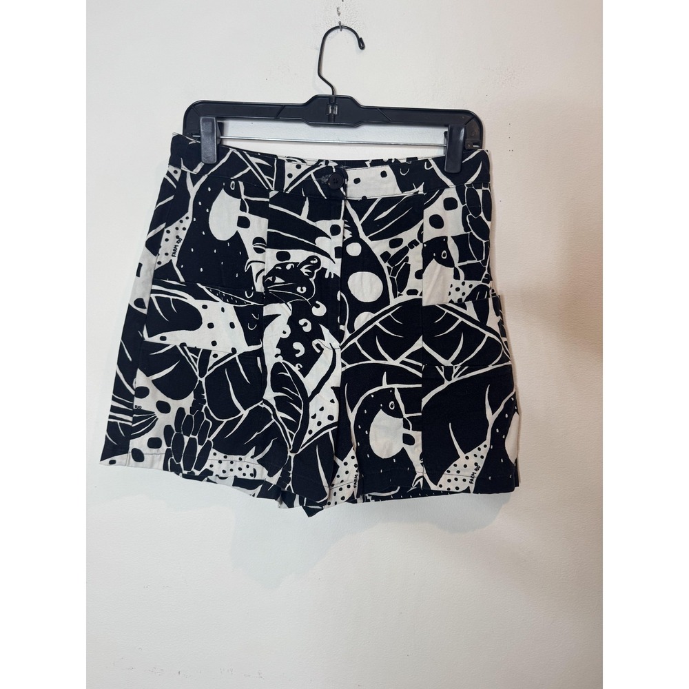 Farm Rio Shorts Womens Medium Black Animal Print Pleated Chino Casual Summer - Picture 2 of 12
